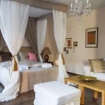 Lounge Apartments