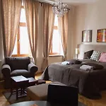 Lounge Apartments