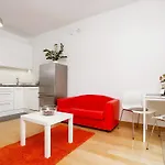 Wawel Luxury Apartments By Amstra