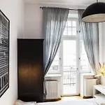 Yourplace Sm25 Apartments