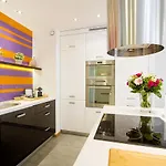 Angel City Center Luxury Apartments By Amstra