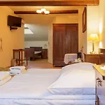 Aparthotel Camea