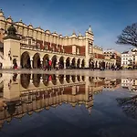 Nocny Krakow B&B