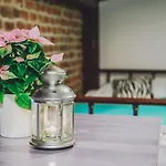 Pink Panther\'S Hostel