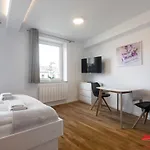 Apartment Nearto Old Town Sebastiana Street