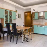 One & Only City Center Apartment Up To 8 Guests