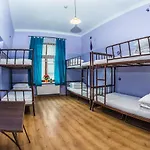 Pink Panther\'S Hostel