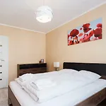 Apartments Kraków Zablocie by Renters