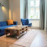 Eat&Sleep Apartments