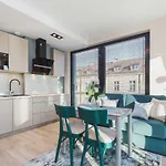 Apartments Kraków Rajska 3 by Renters