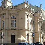 Krakow INN Hostel