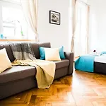 3D Royal Castle Apartament