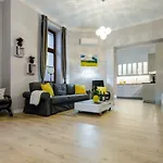 Kings Landing Apartament