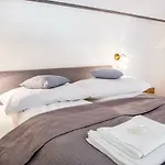Lovenovsky Apartments