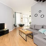 Blue Apartment Old Town Air Condition P4You Pl