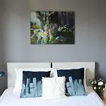 Vinyl Apartment Old Town