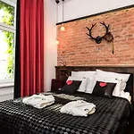 Wooden Horse - New Apartment - Old Town