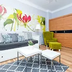 Slawkowska Apartment