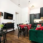 Wooden Horse - New Apartment - Old Town