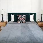 Tcf Home - Apartment With Free Garage