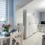 Annie Apartments