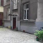 Beautiful Apartment With 1 Bedroom Main Square