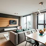 Diamond - Luxurious Apartment - A/C