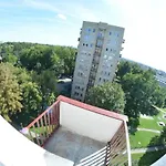 Ul. Ugorek Kolo Areny