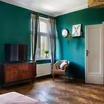 Green View Apartment / Kochanowskiego