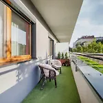 Apartments Kraków Rydlówka by Renters