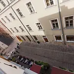 Vintage Senacka 5 Apartments