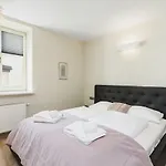 Apartments Cracow Miodowa By Renters
