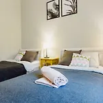Wawel Castle Apartment / Stradomska 5A
