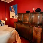 Fine Art Luxury Stay In The Old Town Absolute Center
