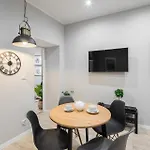 Native Apartments Starowislna 33A