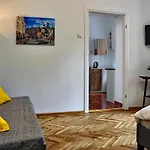 Second Home Apartments / Wiślna 4