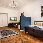 Nobis Apartments