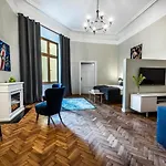 Nobis Apartments