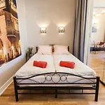 Vintage Podzamcze Apartment