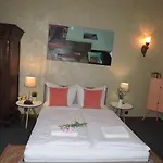 Negre Apartments Bracka 1A