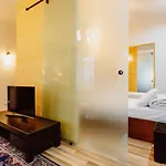 Kings City - Old Town Apartment