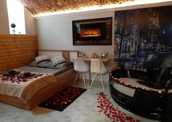 Underground Jacuzzi Rooms