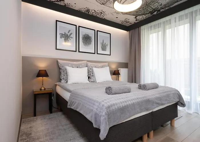 Jacuzzi Apartments