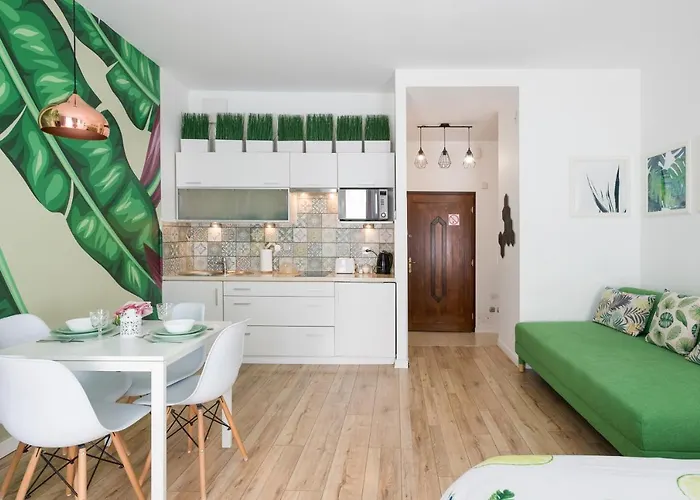 Cozy Modern Studio Green Apartment In Old Town