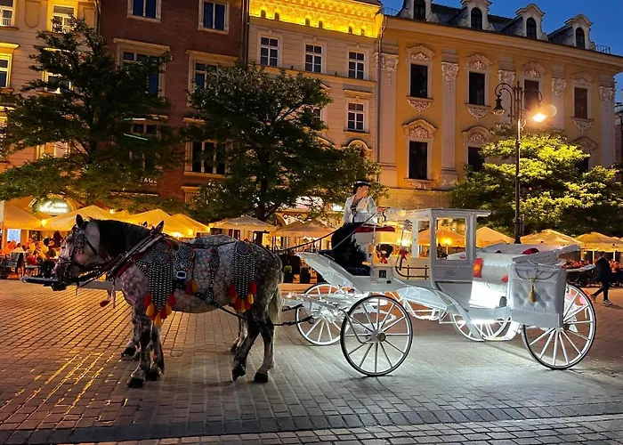 Secret Garden Kraków - Wonderful City Centre Apartment - Ground Floor - Quiet Location