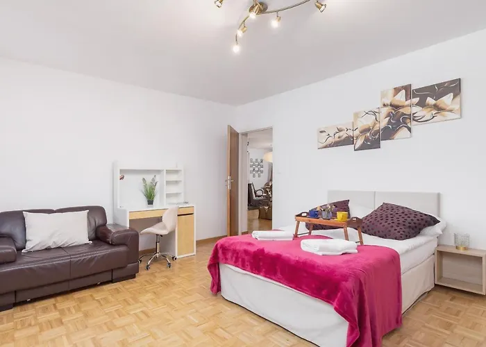 Retro Family Apartment Maly Plaszow By Noclegi Renters