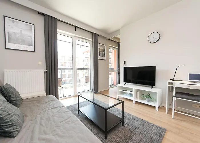 Main Trainstation One Bedroom Ac P4You Pl