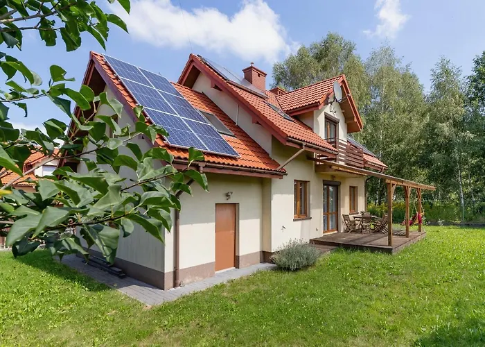 Three-Bedroom Holiday House Kraków Czarnochowice by Renters
