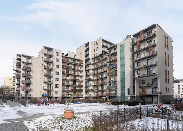 Dobrego Pasterza Studio With Balcony Cracow By Noclegi Renters