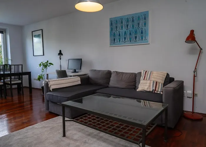 City Beat Apartment #1 Free Parking